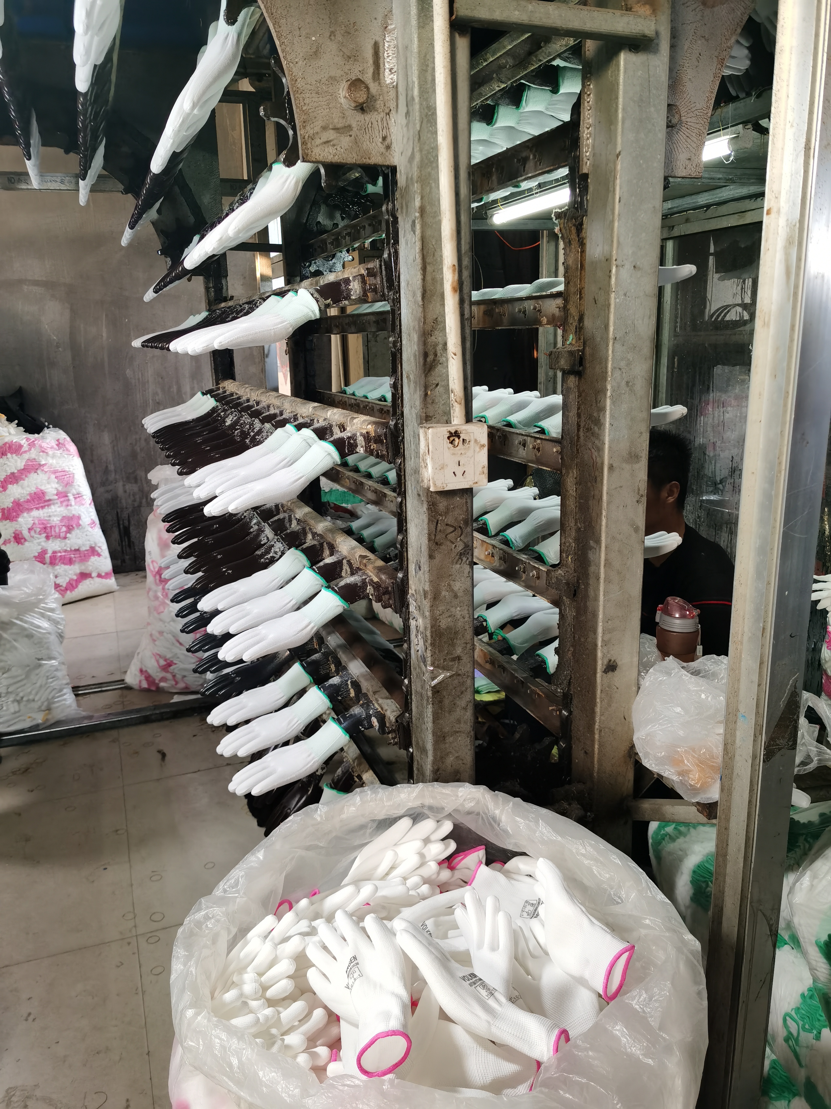 Pu coated gloves productline